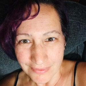 Meet your Posher, Deborah